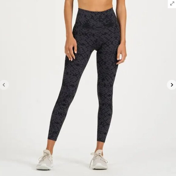 Vuori Pants - Vuori studio printed egging - charcoal shibori - SZ S